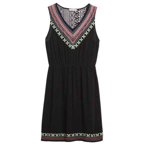 Skies Are Blue Dresses & Skirts - ‼️SOLD‼️Skies Are Blue Embroidered Dress Large